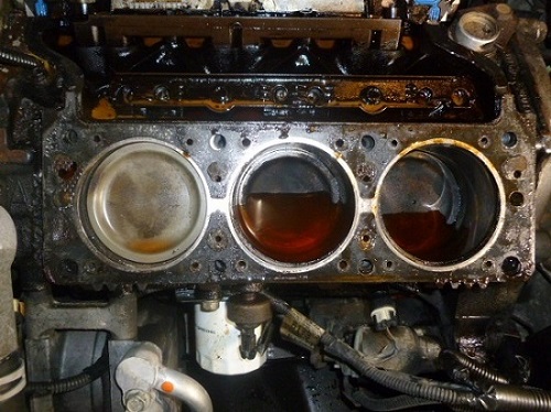 3400-v6-cylinder-head-coolant-leak.jpg